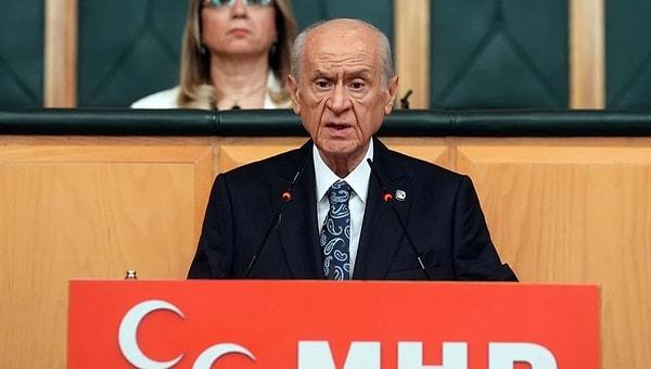MHP lideri Devlet Bahçeli, yaşananlar sonrasında açıklamada bulunmuş, sonuna kadar Cumhurbaşkanı Erdoğan’ı destekleyeceğini ve ittifakta kalacaklarını söylemişti.