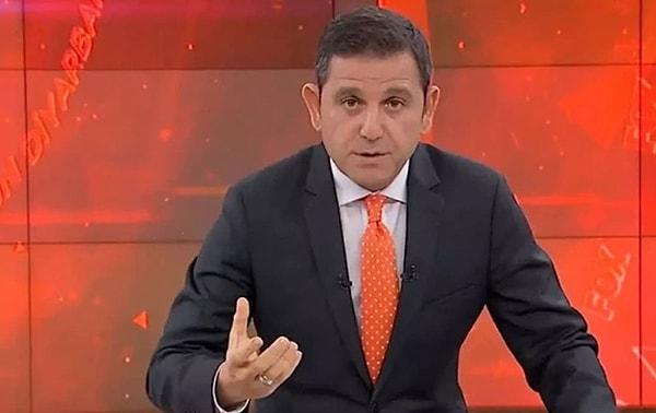 Gazeteci Fatih Portakal'ı bir süredir Sözcü TV'de ana haber bülteninde izliyoruz. Ancak gördüğümüz kadarıyla takım elbise giyiyor.