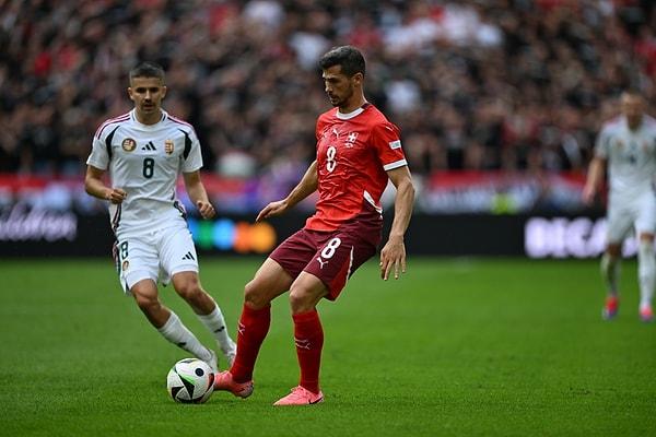 İsviçre, Macaristan’ı 3 golle rahat geçerken Macaristan milli takımının rakibi karşısında üretken olmakta oldukça zorlandığı göze çarptı.