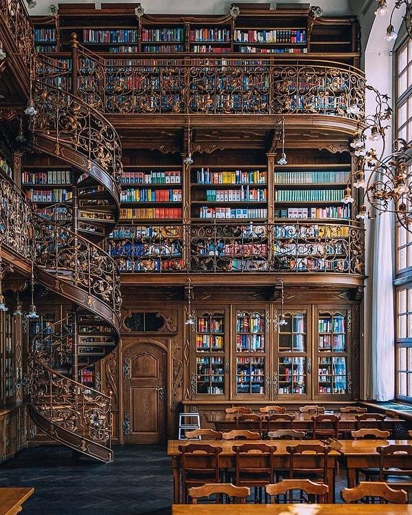 1. Belediye Hukuk Kütüphanesi (Almanya)