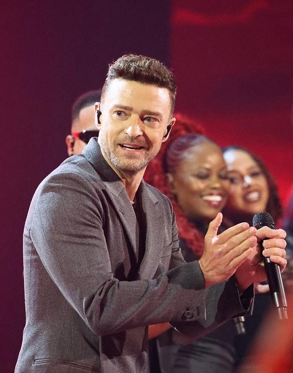 Ünlü sanatçının gözaltı raporunda, memurların Timberlake'i durdurduğu sırada gözlerinin kırmızı olduğu ve güçlü bir alkol kokusu yaydığı belirtildi. Aynı zamanda raporda, Timberlake'in konuşmada güçlük çektiği ve memurların alkolmetre testini reddettiği belirtildi.