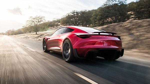 Musk'ın açıklamalarıyla tekrardan gündeme gelen yeni Tesla Roadster'ın 2020 yılında satışa sunulması bekleniyordu.