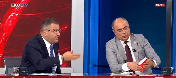 Gazeteci Cem Küçük, Ekol TV’de katıldığı bir programda hem Bakan Lütfü Elvan’ın hem de Naci Ağbal’ın görevden alınmasının hata olduğunu söyledi.