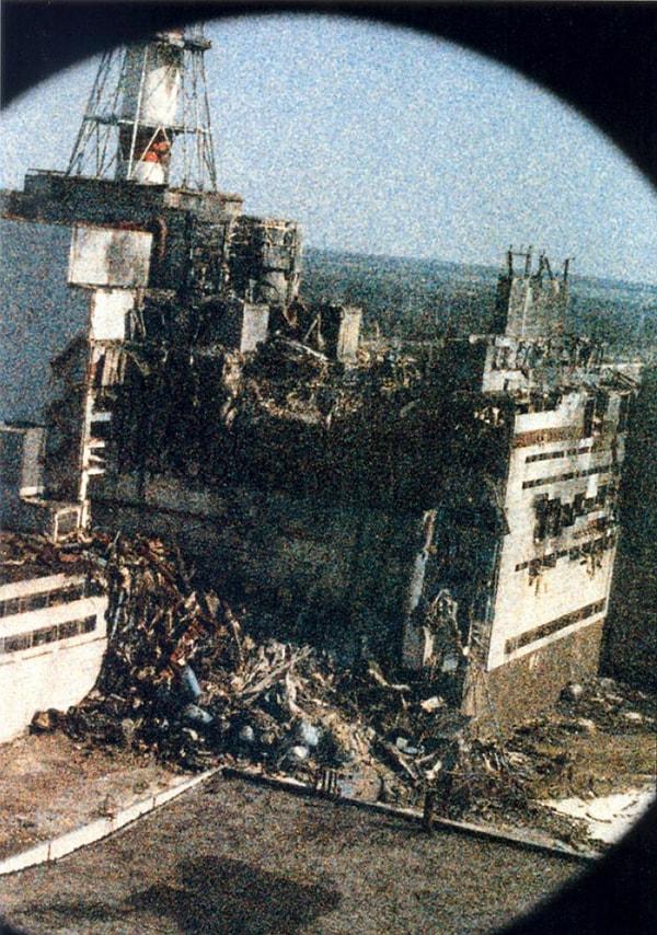 7. Çernobil Nükleer Kazası'nın çekilen en erken fotoğraflarından bir tanesi.