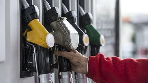 Benzin grubunda 1 lira 81 kuruş, motorin grubunda ise 1 lira 79 kuruş fiyat artışı bekleniyor.