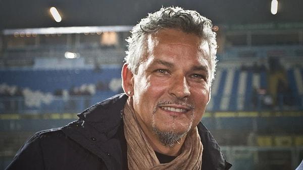 Hırsızlara karşı koymak isteyen Roberto Baggio yaralandı.