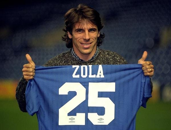 Baggio gibi Gianfranco Zola da İtalya formasıyla Türkiye'ye hiç golü olmayan yıldızlarından biri. İtalya formasıyla 35 maçta 10 gol atan Zola'nın attığı bu gollerden hiçbiri Türkiye'ye karşı atılmadı.