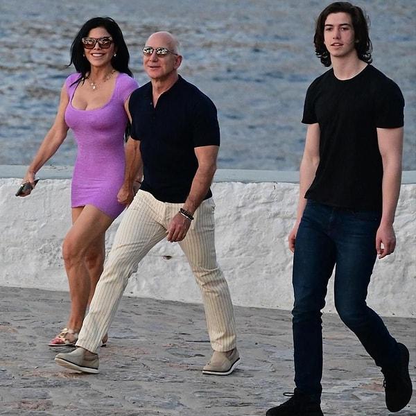 Jeff Bezos ve Lauren Sanchez, bu kez tatillerine ilk olarak Yunanistan'dan başladı.