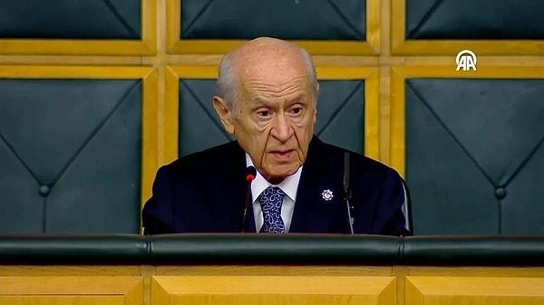 76 yaşındaki MHP Genel Başkanı Devlet Bahçeli, dün partinin Meclis’teki grup toplantısında fenalaştığı için konuşmasını oturarak yapmış ve kısa tutmuştu.