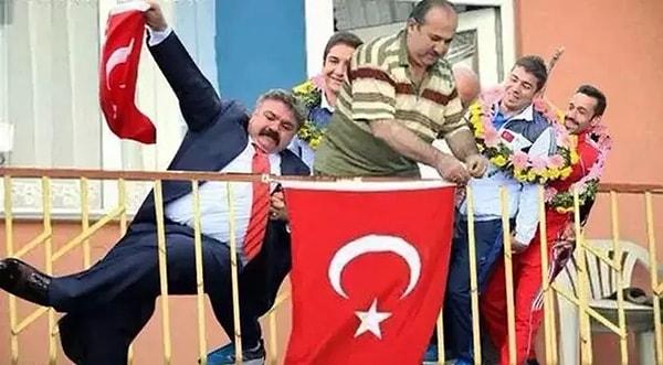 Böylece internetin yazılı olmayan kurallarından biri de bir kez daha kanıtlanmış oldu: Şayet internet ortamında bir yarışma veya oylama varsa, onu muhakkak Türkler kazanır!