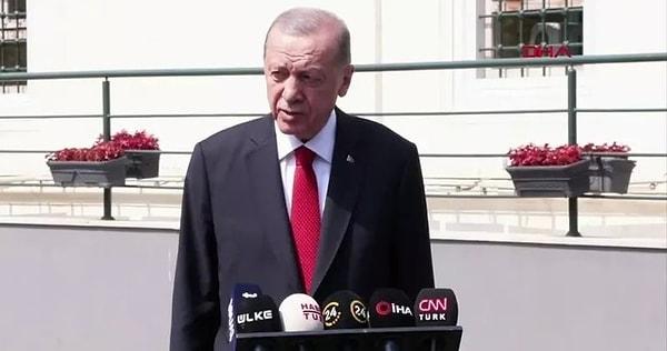 Cumhurbaşkanı Recep Tayyip Erdoğan, bugün Cuma namazı sonrasında basın mensuplarına açıklamalarda bulundu.