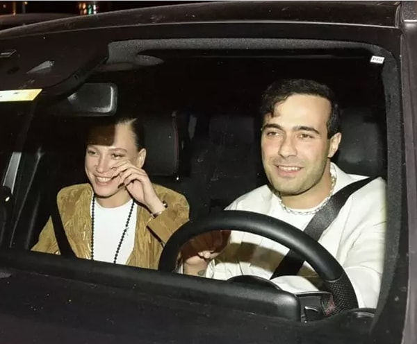 Serenay Sarıkaya ve Mert Demir