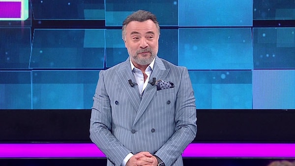 Oktay Kaynarca, ATV ekranlarında sunduğu Alan yarışması ile izleyenlerin heyecanını katladı.