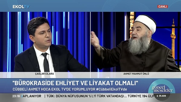 Ekol TV canlı yayınında sunucu Çağlar Cilara ile 'liyakat' üzerine konuşma yapan Ünlü, tarikat ve cemaatlerin holdingleştiğini söyledi.