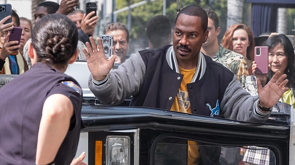 Film, temmuzun ilk haftasında yaklaşık 40 milyon izlenerek en çok seyredilen yapım oldu. Mark Malloy'un yönetmen koltuğunda oturduğu filmde ünlü oyuncu Eddie Murphy yine aynı karakteriyle izleyenleri gülmekten kırıp geçirdi.