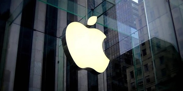 Teknoloji devi Apple, geçtiğimiz Nisan ayında 92 ülkede yaptığı gibi, kullanıcılarına bir kez daha tedirginlik veren uyarı bildirimi gönderdi!