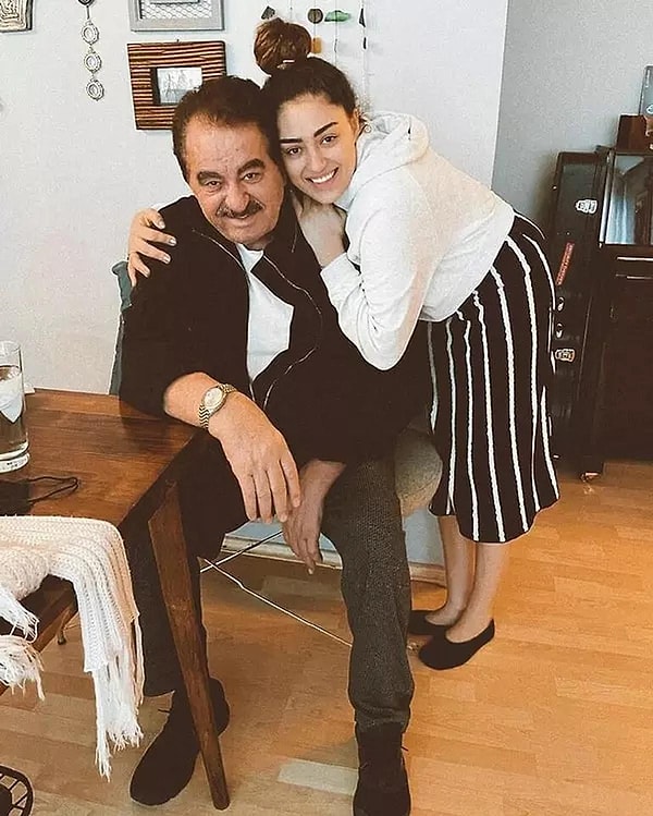 Özel hayatıyla her zaman magazin manşetlerine damga vurmuş isimlerden olan İbrahim Tatlıses'in 90'lı yıllarda Işıl Çıtak'la kısa süreli beraberlik yaşamış ve kızı Dilan Çıtak dünyaya gelmişti.