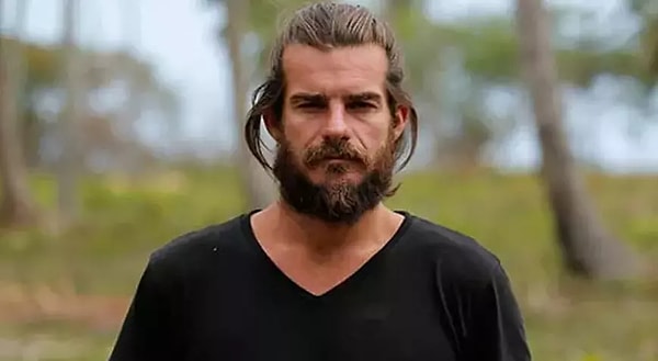 2010 yılından beri televizyon ekranlarında görmeye alışık olduğumuz isimlerden biri olan Hatipoğlu'nun yıldızı, Survivor isimli yarışma programıyla parlamıştı. Kendisi yarışmanın deneyimli isimlerinden olduğundan; kritik programı Panaroma'da da sunuculuk yapıp Survivor yarışmacılarını performanslarıyla yorumlamıştı geçtiğimiz yıllarda.