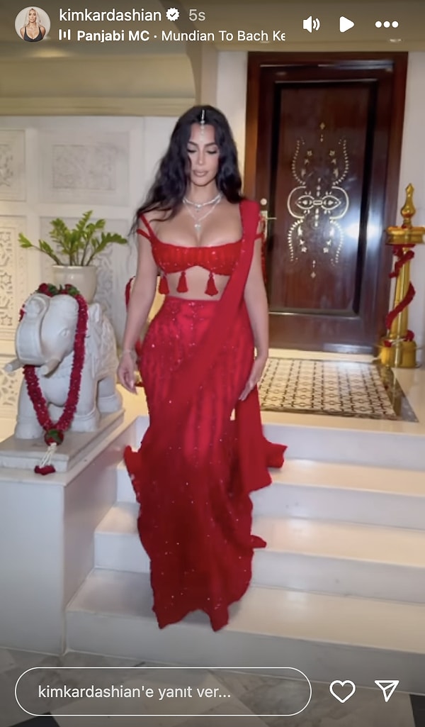 Kim Kardashian, geleneksel Hindistan kıyafetini giydiği anları sosyal medya hesabından paylaştı!