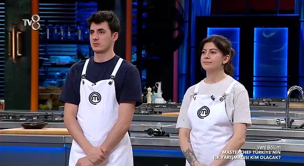 Yarışmacı adaylarının yaratıcılıklarını kullandığı MasterChef'te son ikiye Hakan ve Zeynep kalırken, şefler beklenen kararı açıkladı.