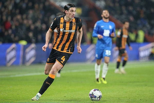 Transfer, Hull City'nin de tarihine geçti.