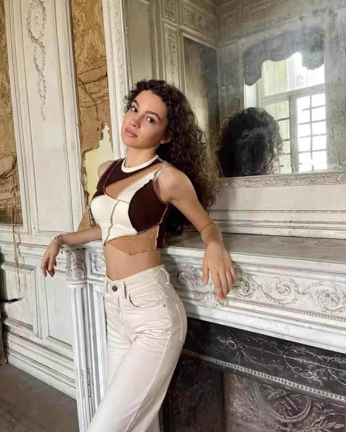 Coşkun ise 'Mahir'in imkansız aşkı olan yörük kızı 'Canfeza&...