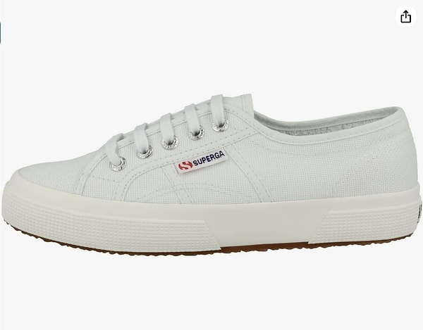 Superga 2750-COTU CLASSIC Ayakkabı günlük kombinlerinize uyum sağlarken şık kombinlerinizle birlikte size büyük konfor sağlıyor.