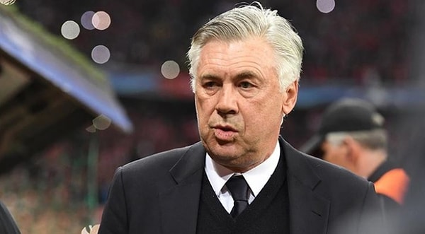 Genç yıldızın daha önce yaşadığı sakatlıklar göz önünde bulundurularak, Carlo Ancelotti'nin Chelsea maçında oyuncusunu bu yüzden riske etmemeyi tercih ettiği belirtildi.