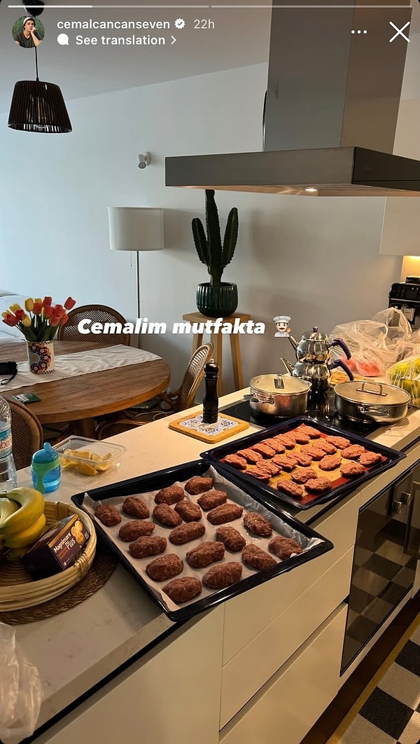 Cemal Can Canseven kolları sıvayıp mutfağa girdi.