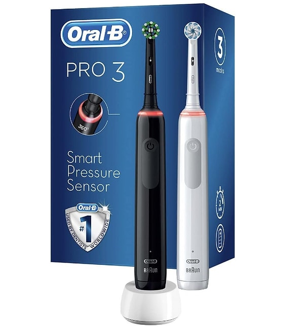 9. Oral-B Pro3-3900 Şarj Edilebilir Diş Fırçası 2'li Set Siyah & Beyaz