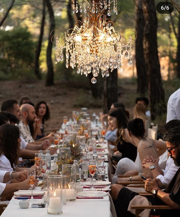 -"Duvarsız ve doğa ile iç içe bir restoran." Kendinizi böyle tanımlıyorsunuz. Bu tam olarak ne demek?