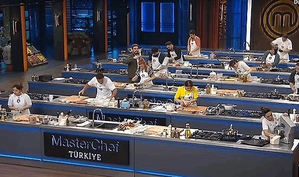 8. MasterChef'te dün akşam yapılan yarışmanın ardından kazanan isim Deniz oldu. Turu geçemeyenler gözyaşlarına boğuldu. O anlar TikTok'ta viral oldu...