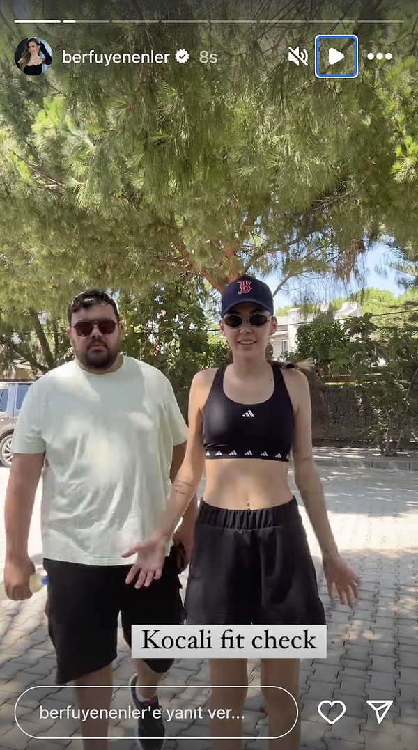 Berfu Yenenler kocasıyla spor fit check'i yaptı.