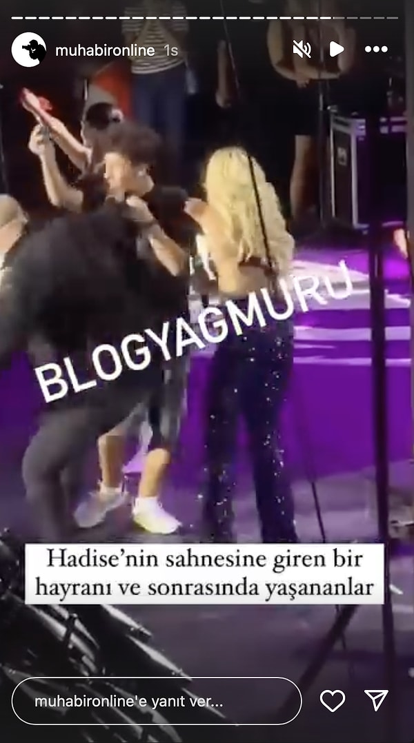 Güvenliklerin hemen müdahale ettiği izleyici sahneden indirilirken omzundan darbe alan Hadise ise kendini hemen toparlayarak performansına devam etti.