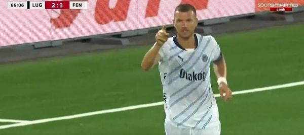 Fenerbahçe’nin gollerini Dzeko (3) ve Ferdi Kadıoğlu kaydetti. Ev sahibinin golleri ise El Wafi, Bislimi ve Valenzuele'dan geldi.