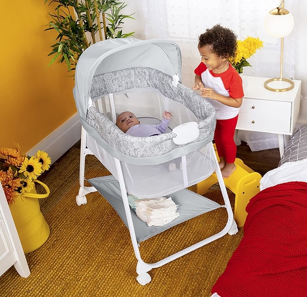 10. Bright Starts Winnie The Pooh - Pijama Partisi Titreşimli Yatıştırıcı Beşik, 0-5 Ay Yaş