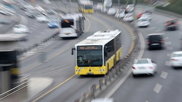 İstanbul Büyükşehir Belediyesi Ulaştırma Koordinasyon Merkezi’nin bugün yaptığı toplantıda toplu ulaşıma yüzde 13 zam yapılmasına karar verildi.