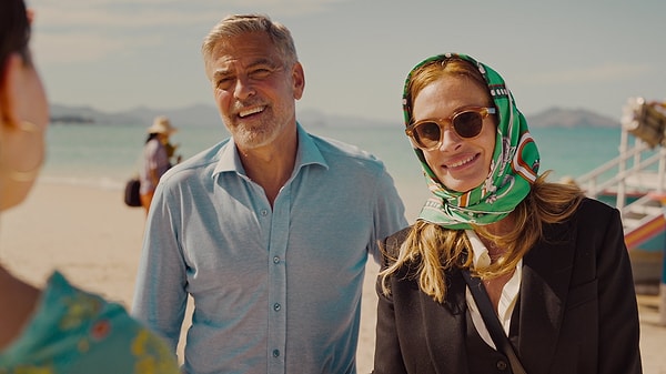 Romantik ve komedi türündeki film izleyenler tarafından da oldukça beğeniliyor. İzleyiciler 'Cennete Bilet' hakkında sosyal medyada neler söylüyor? Gelin hep birlikte tepkilere bi' göz atalım.