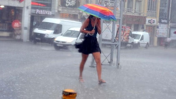 Antalya'da hissedilen sıcaklık 41 derece.