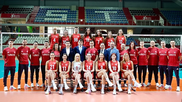 Olimpiyat Oyunları'nda C Grubu'nda yer alan millilerimiz, İtalya, Hollanda ve Dominik Cumhuriyeti ile mücadele edecek. Filenin Sultanları, ilk maçını Hollanda ile oynadıktan sonra 1 Ağustos'ta Dominik Cumhuriyeti ve 4 Ağustos'ta İtalya ile karşılaşacak.