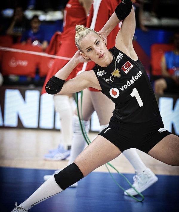 11. Gizem Örge (Libero)