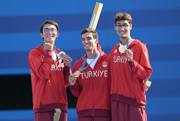 Klasik Yay Erkek Milli Takımı'nın üçüncülüğü, 100 yıllık olimpiyat tarihinde Türkiye'nin takım halinde kazandığı ilk madalya olarak kayıtlara geçti.