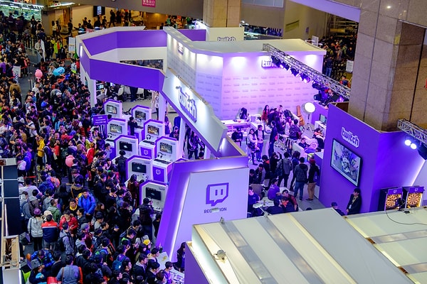 Twitch'in bir "zombi markaya" dönüşmesinden endişe ediliyor.