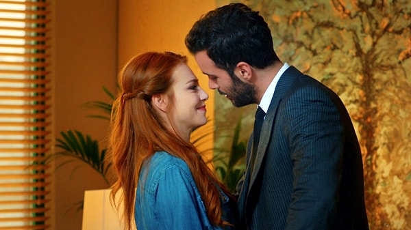 Elçin Sangu ve Barış Arduç arasındaki uyum o kadar sevilmişti ki ödül törenlerine bu ikiliden sonra "En İyi Dizi Çifti" kategorisi eklenmişti.