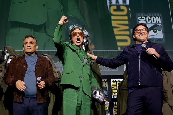 Variety'nin haberine göre Robert Downey Jr.'ın bu filmlerden alacağı ödeme dudak uçuklatacak cinsten. Marvel, iki filmi de yönetecek olan Russo kardeşlere 80 milyon dolar ödeme yapacak.