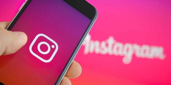 Dünyanın en popüler sosyal medya platformlarından olan Instagram'a (BTK) kararı ile 2 Ağustos Cuma günü saat 03.00'den itibaren erişim engeli getirildi.