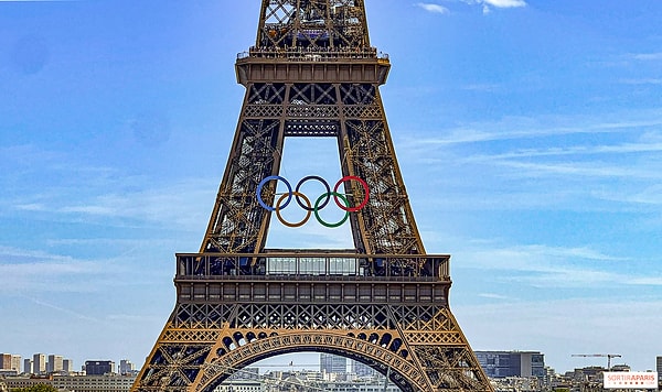 Paris 2024 Olimpiyatları, Seine Nehri üzerinde yapılan açılış töreniyle resmen başladı.