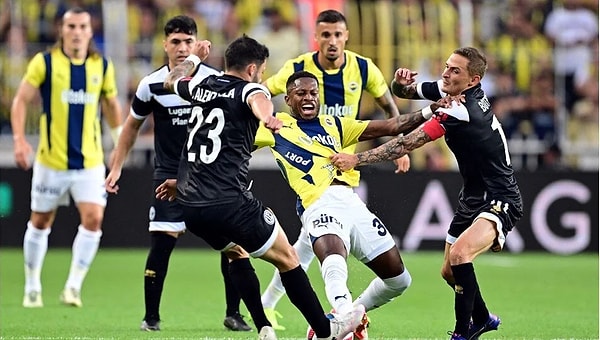 Fenerbahçe, Lugano'yu zorlu maçların ardından elese de Fred'in sakatlığı moralleri bozdu. Geçtiğimiz sezon da başarılı oyuncunun sakat olduğu bölümlerde zorlanan sarı lacivertliler, benzer bir sorunu yaşamamak adına sezona takviye ile girmek istiyor.