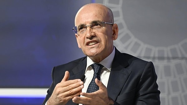 Mehmet Şimşek konuyla ilgili yaptığı açıklamada şunları söyledi:  "Büyük mükelleflerimizi de yakından takip ediyoruz. Denetimlerimiz tüm sektörleri kapsayacak şekilde artarak sürecek. Kayıt dışılığın önüne geçerek vergi adaletini artırmakta kararlıyız."