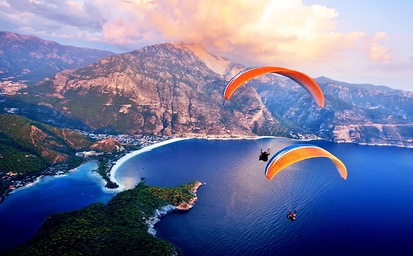 Ardından Fethiye'ye geçin ve doğa sporlarına katılın.